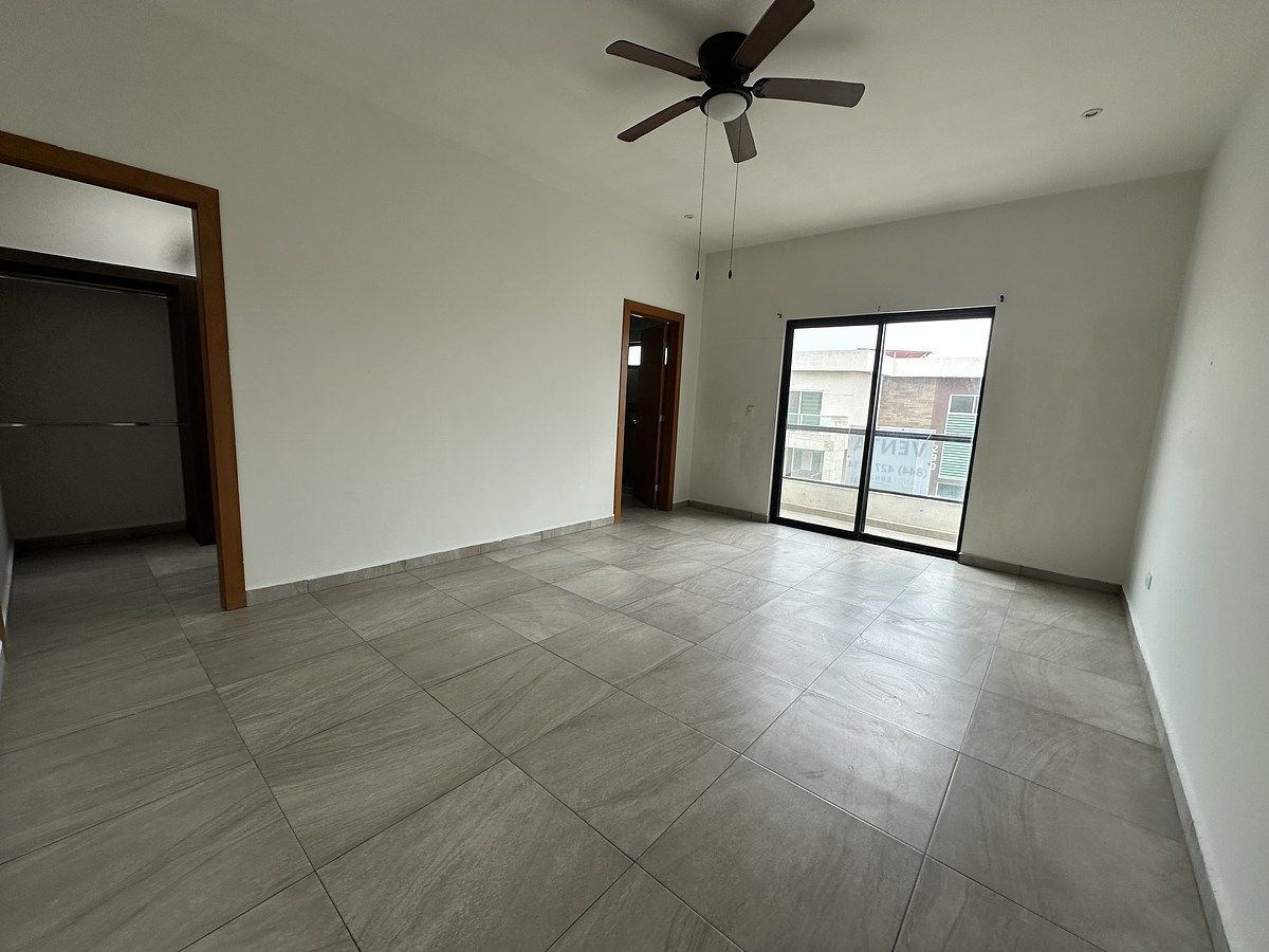 16 de 27: RECAMARA PRINCIPAL