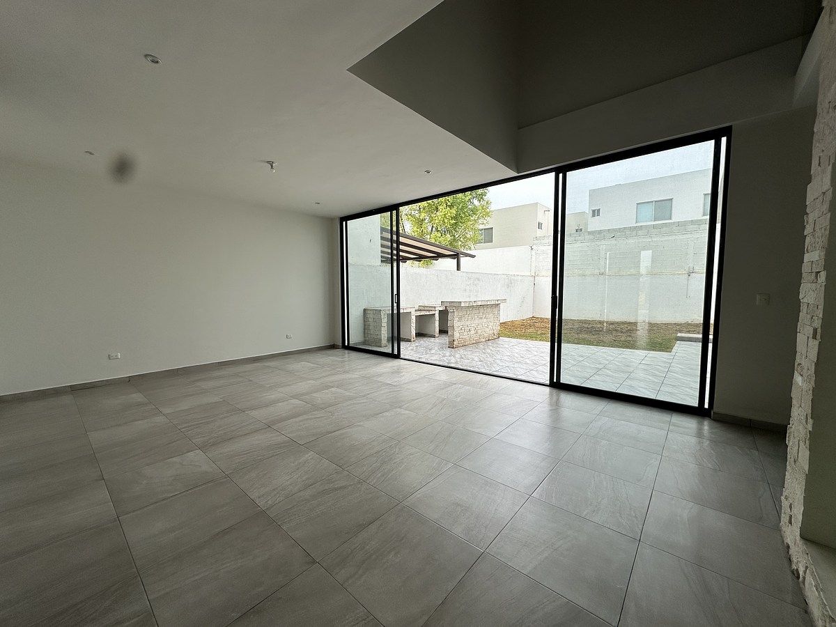 12 de 27: SALA COMEDOR