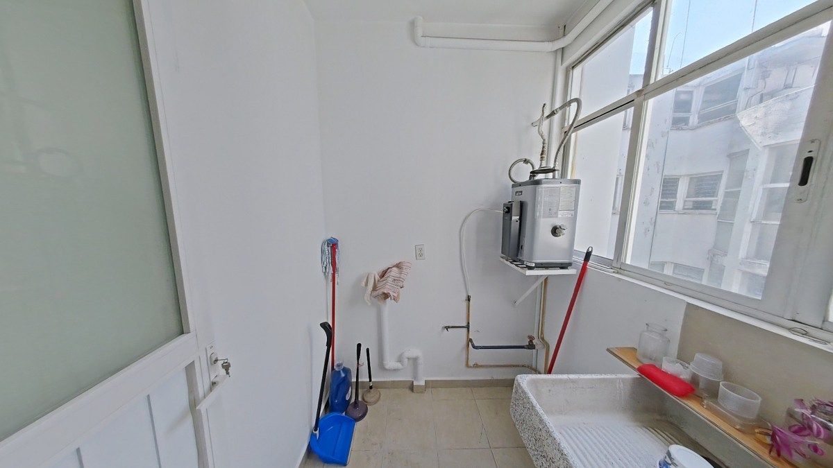 11 de 14: LAVANDERIA