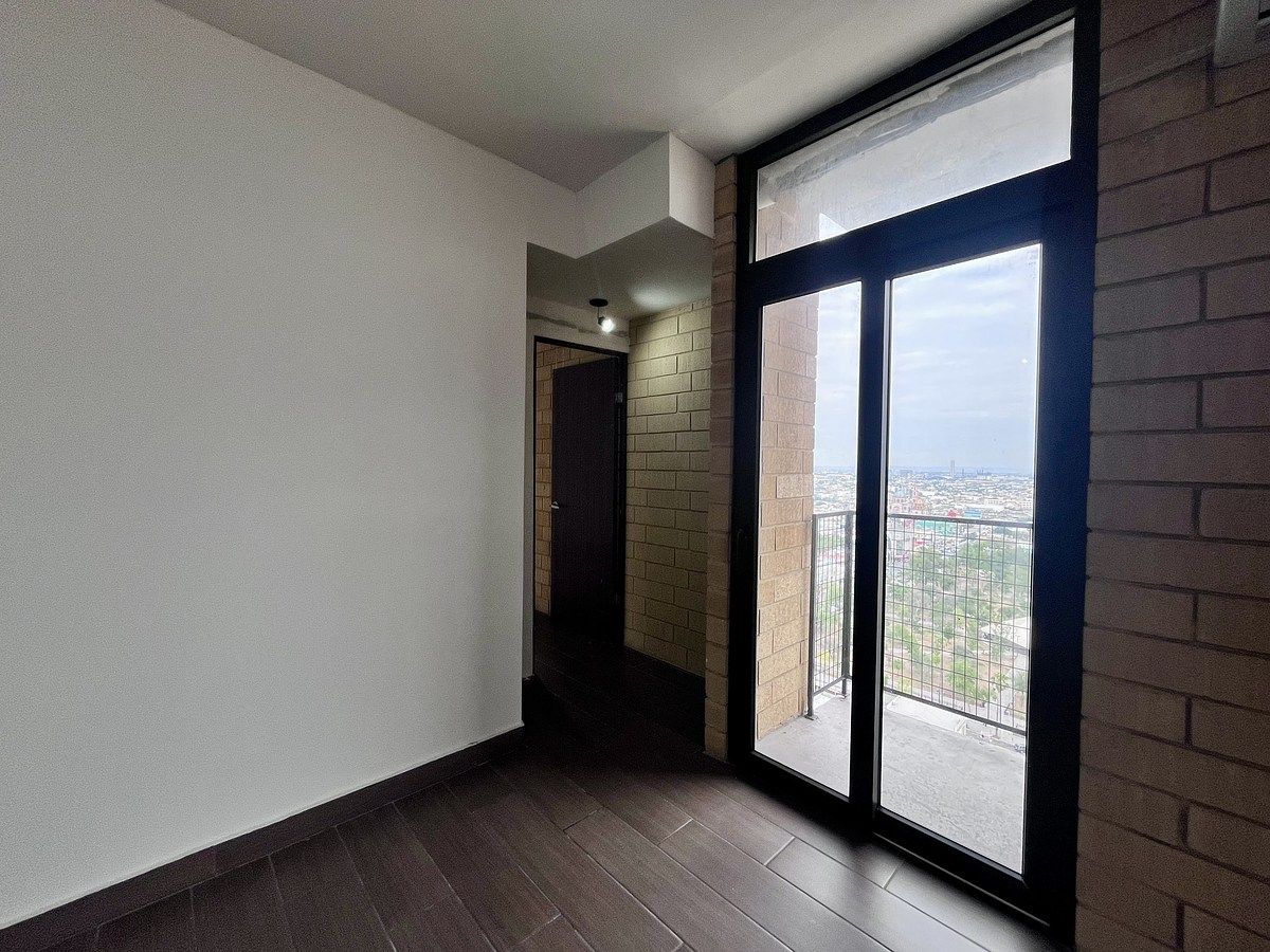 5 de 13: Entrada a Recámara Principal