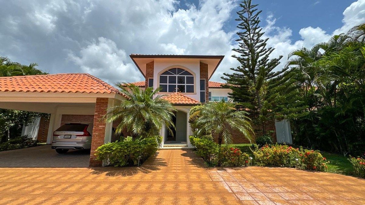 VILLA DE 8 HABITACIONES CON 2 NIVELES AMUEBLADA EN VENTA EN METRO COUNTRYCLUB., foto 1 de 19