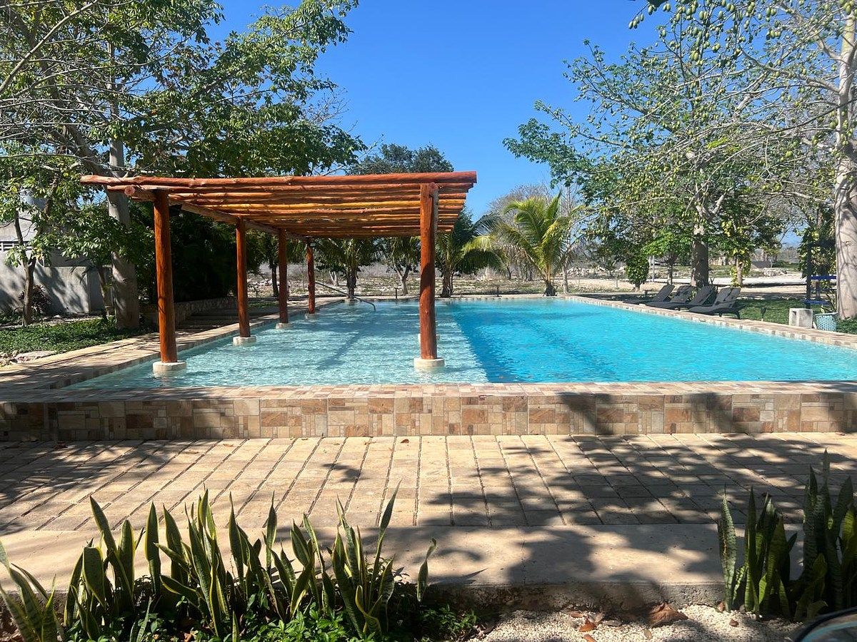 16 de 32: Alberca central