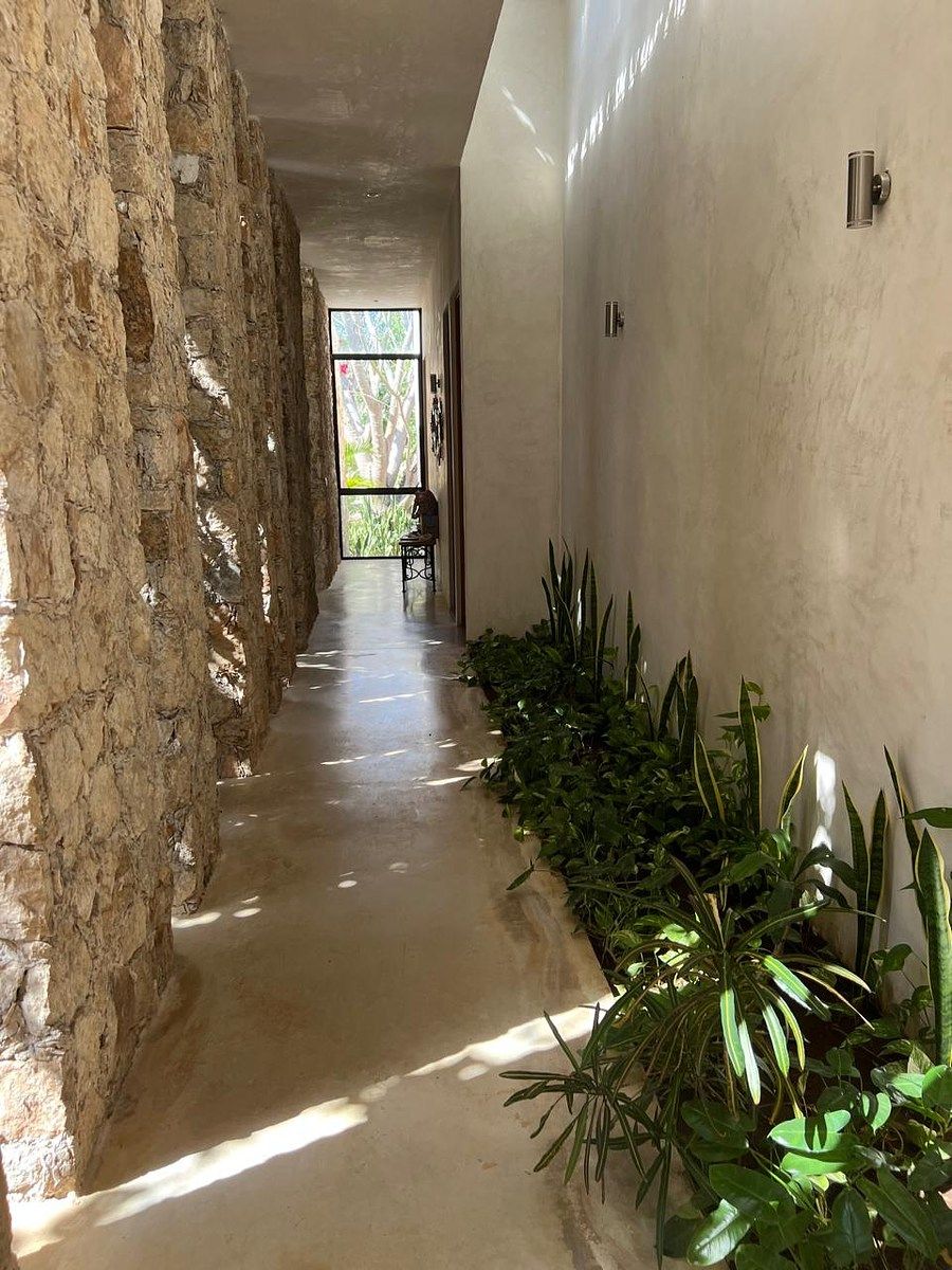 17 de 32: pasillo interior