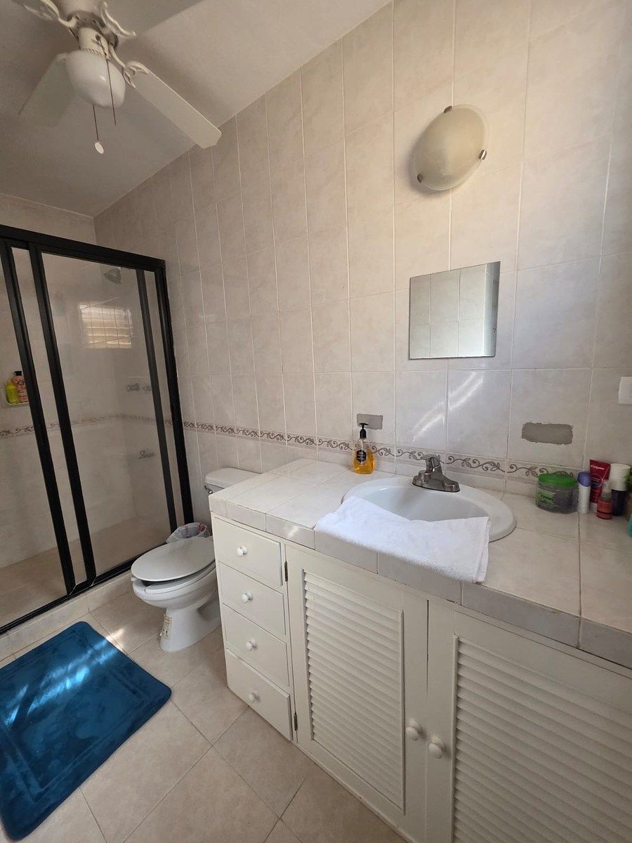 9 de 17: Baño Recámara Principal