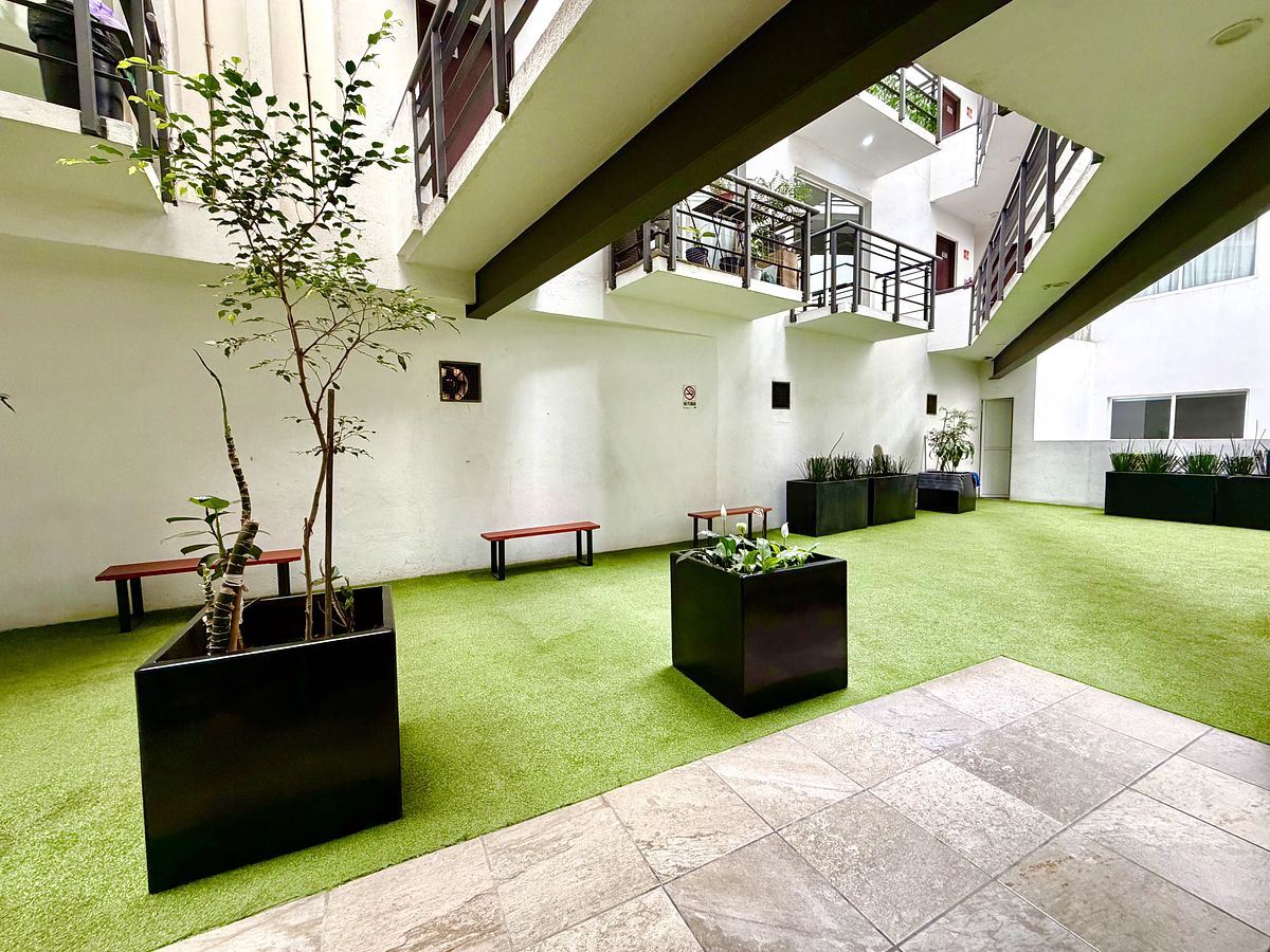 34 of 35: Area de espera