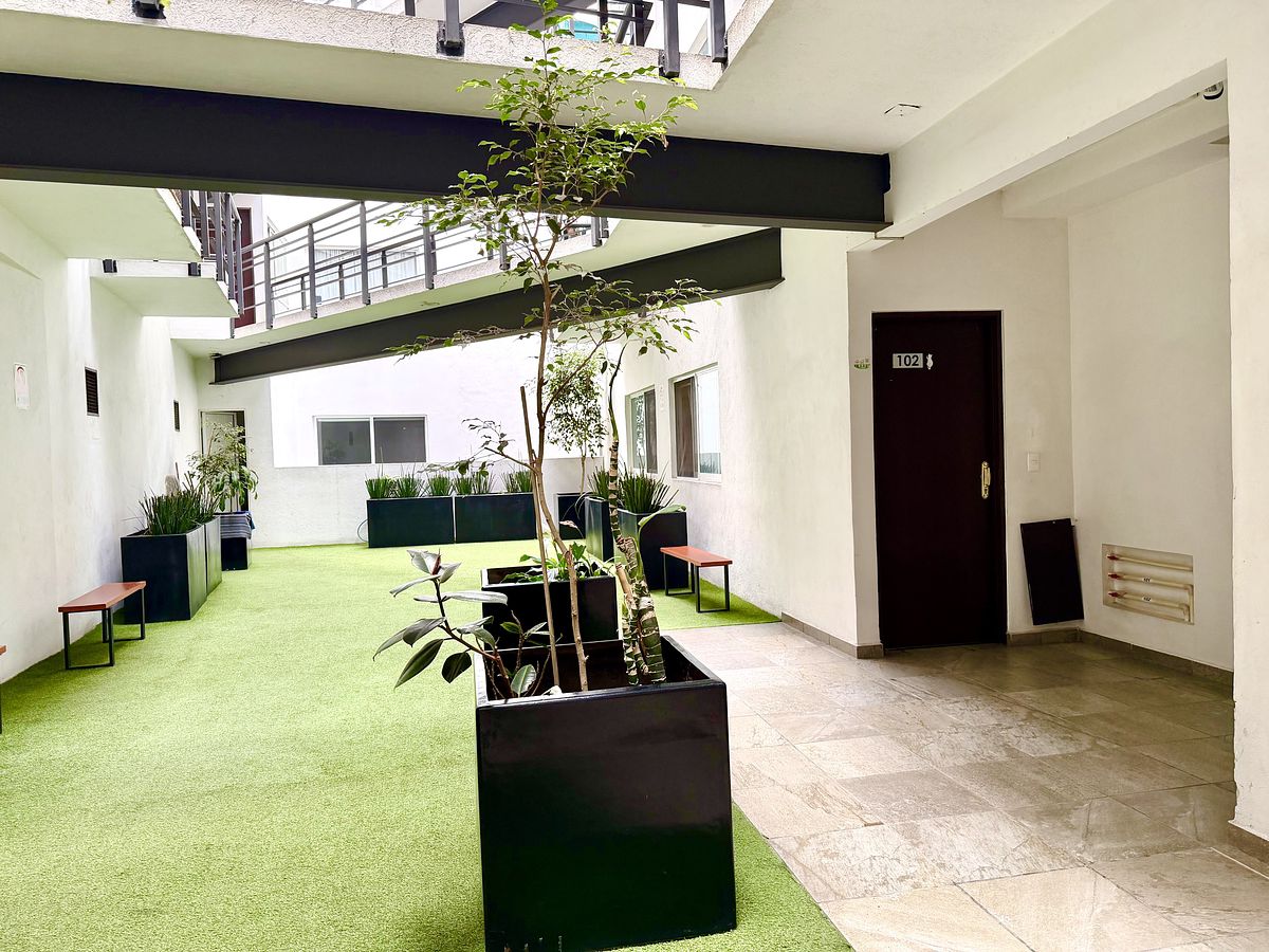 35 of 35: Area de espera