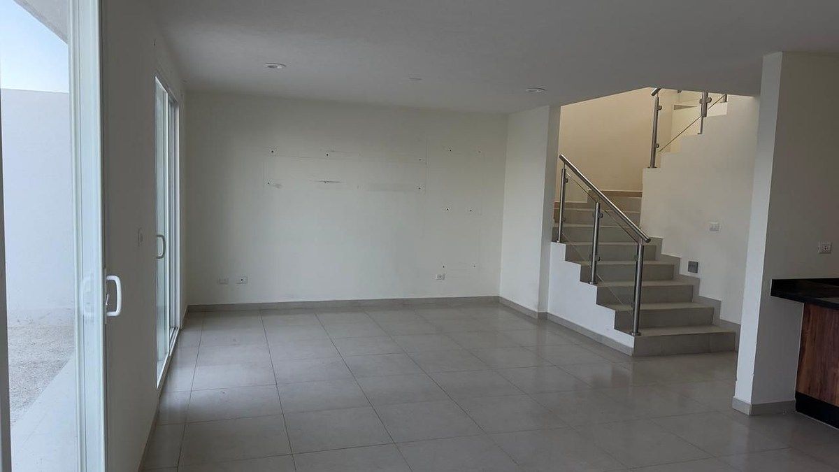 6 de 16: Área de sala