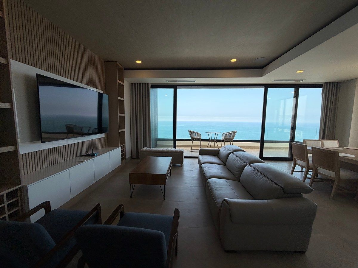 10 de 34: Pista al mar