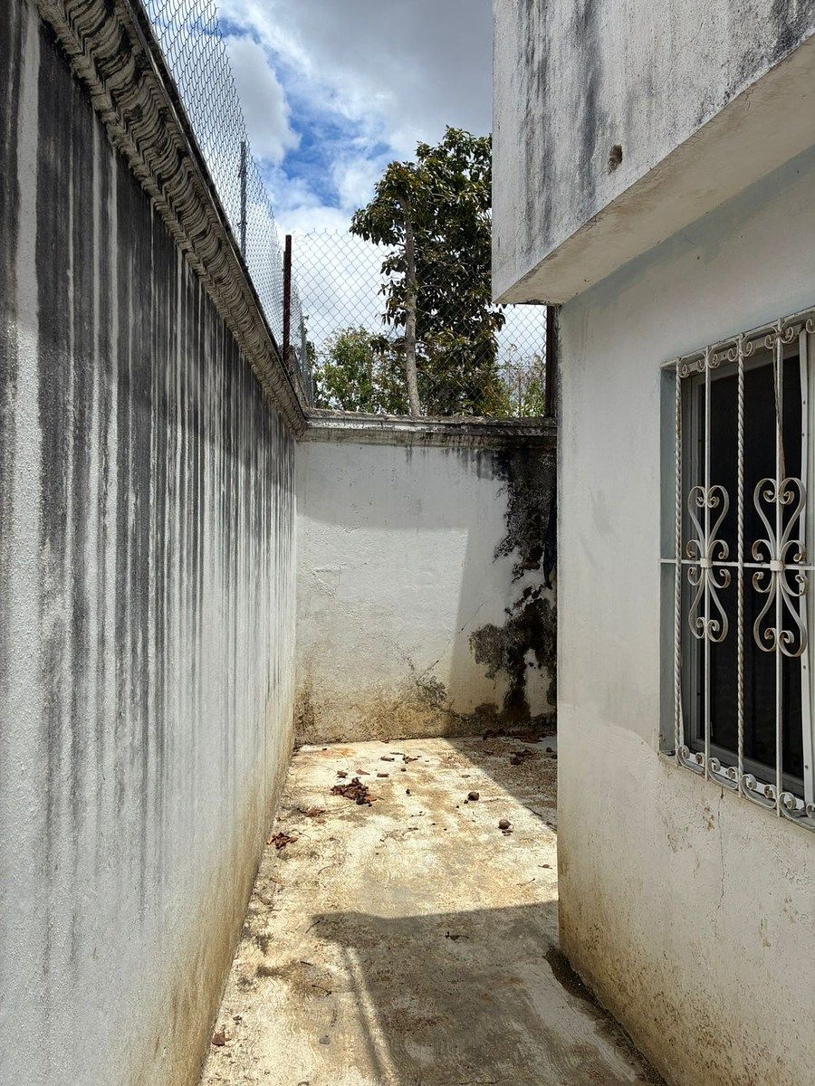 16 de 27: patio trasero y area de lavado