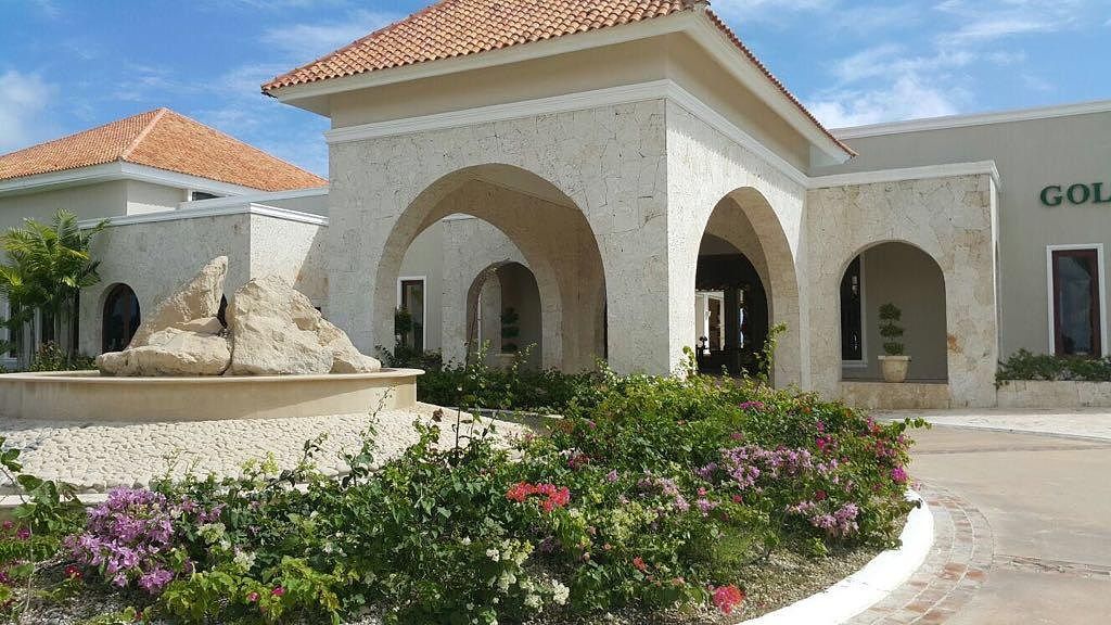 20 de 20: Lobby entrance