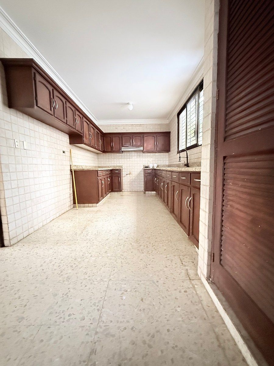 Casa en Altos de Arroyo Hondo II, Santo Domingo Centro (Distrito Nacional), foto 10 de 19