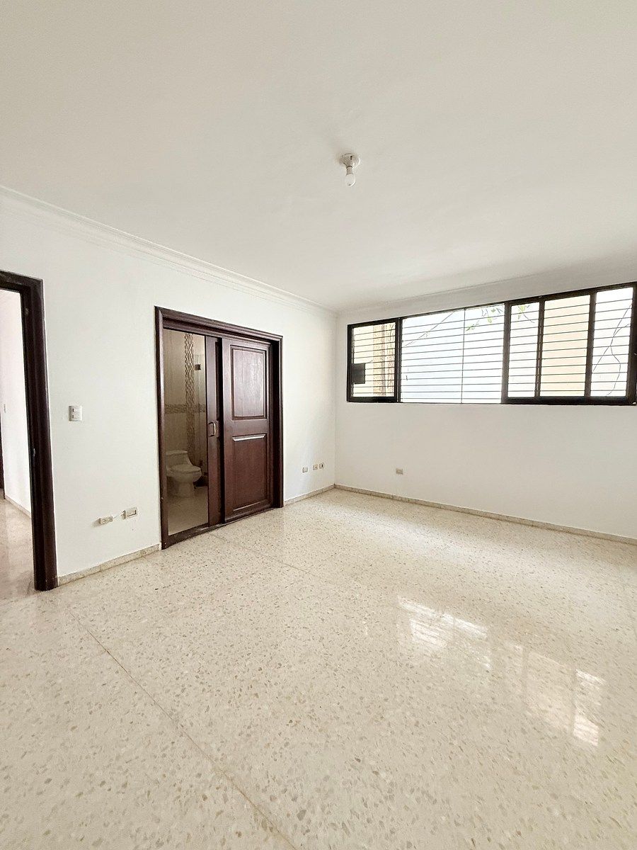 Casa en Altos de Arroyo Hondo II, Santo Domingo Centro (Distrito Nacional), foto 13 de 19