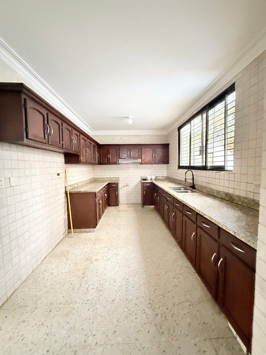 Casa en Altos de Arroyo Hondo II, Santo Domingo Centro (Distrito Nacional), foto 15 de 19