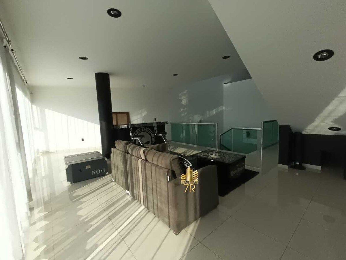 10 de 37: área social