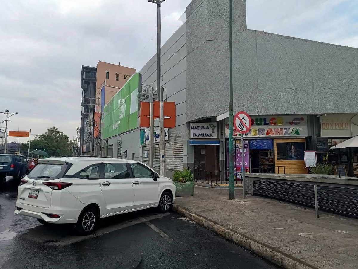 9 de 9: Local comercial en Renta Los Girasoles Rayo Vende ®