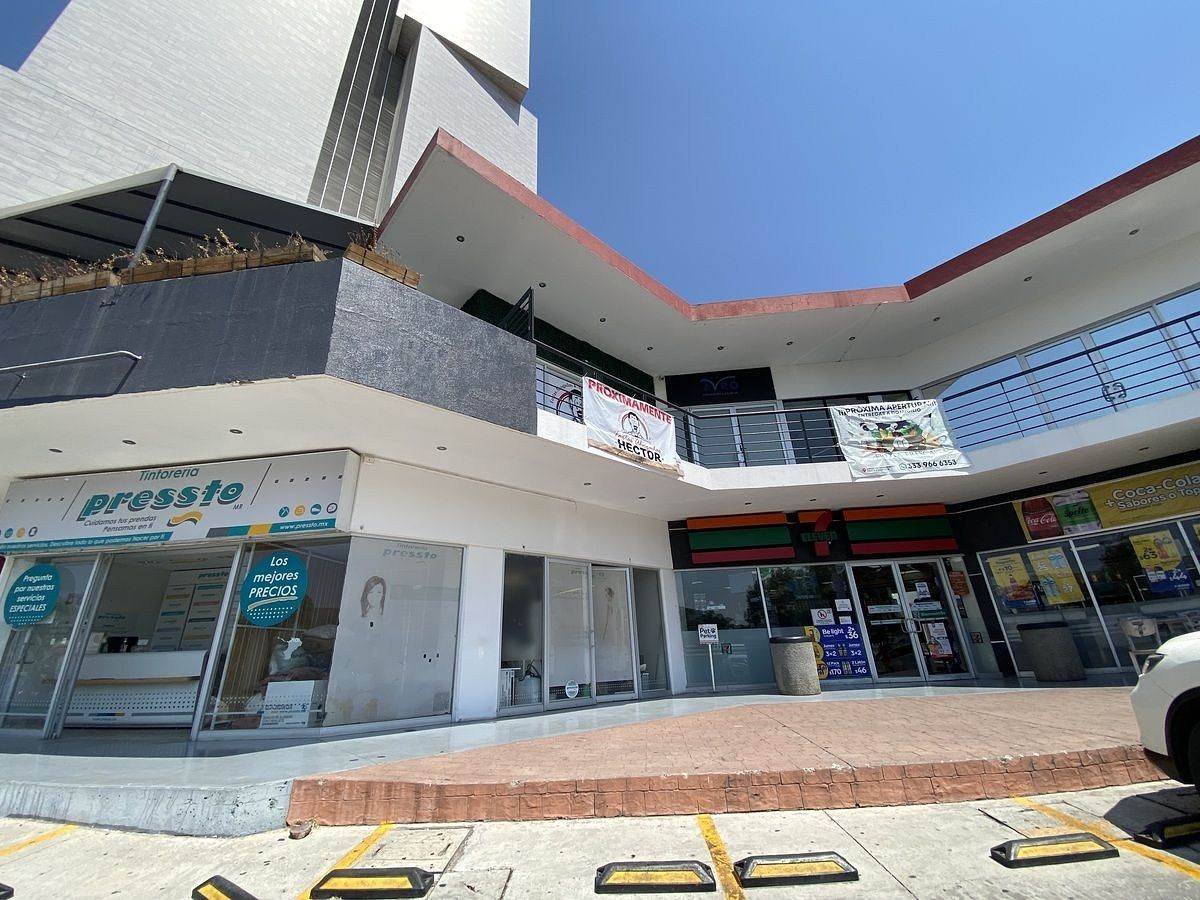 44 de 45: Plaza dentro de La Rioja