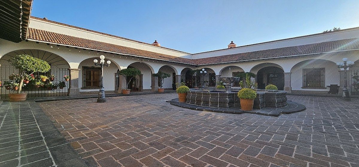 Casa en venta/renta sin muebles, La Rica Juriquilla 4 Rec 1a en Pb, cto de serv.