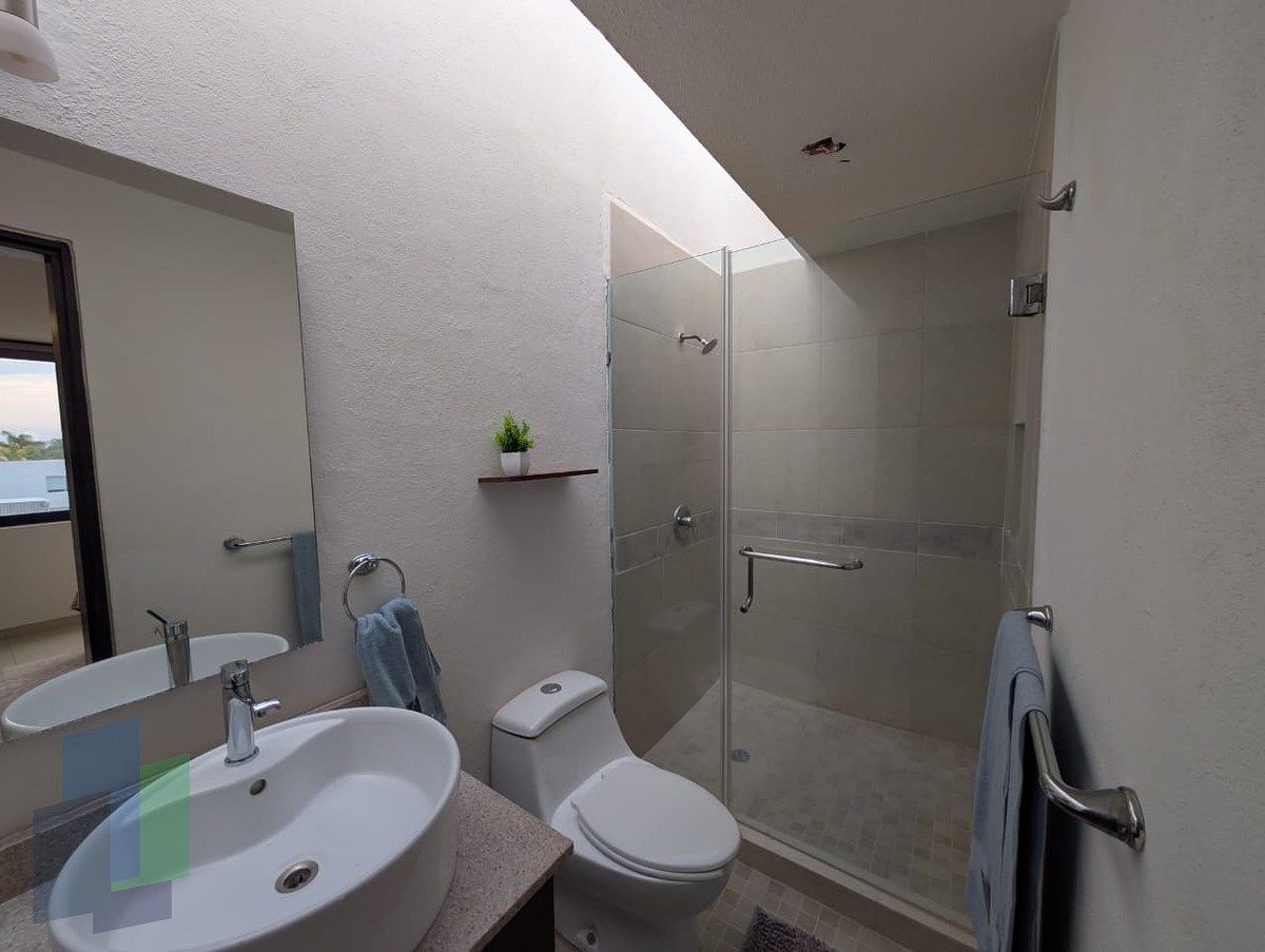 6 de 31: Baño de rec secundaria
