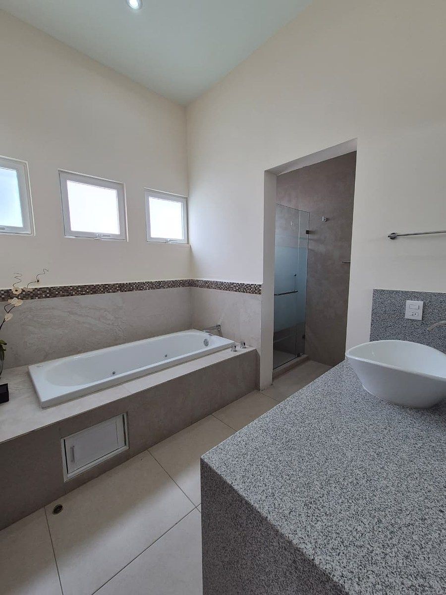 12 de 39: Baño de recamara