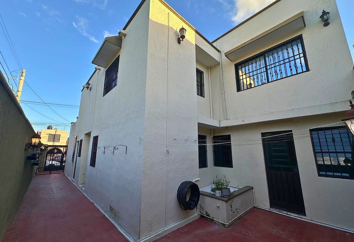 15 de 28: Pasillo de servicio