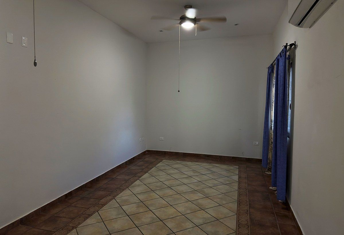 21 de 28: Recámara Principal Planta Alta