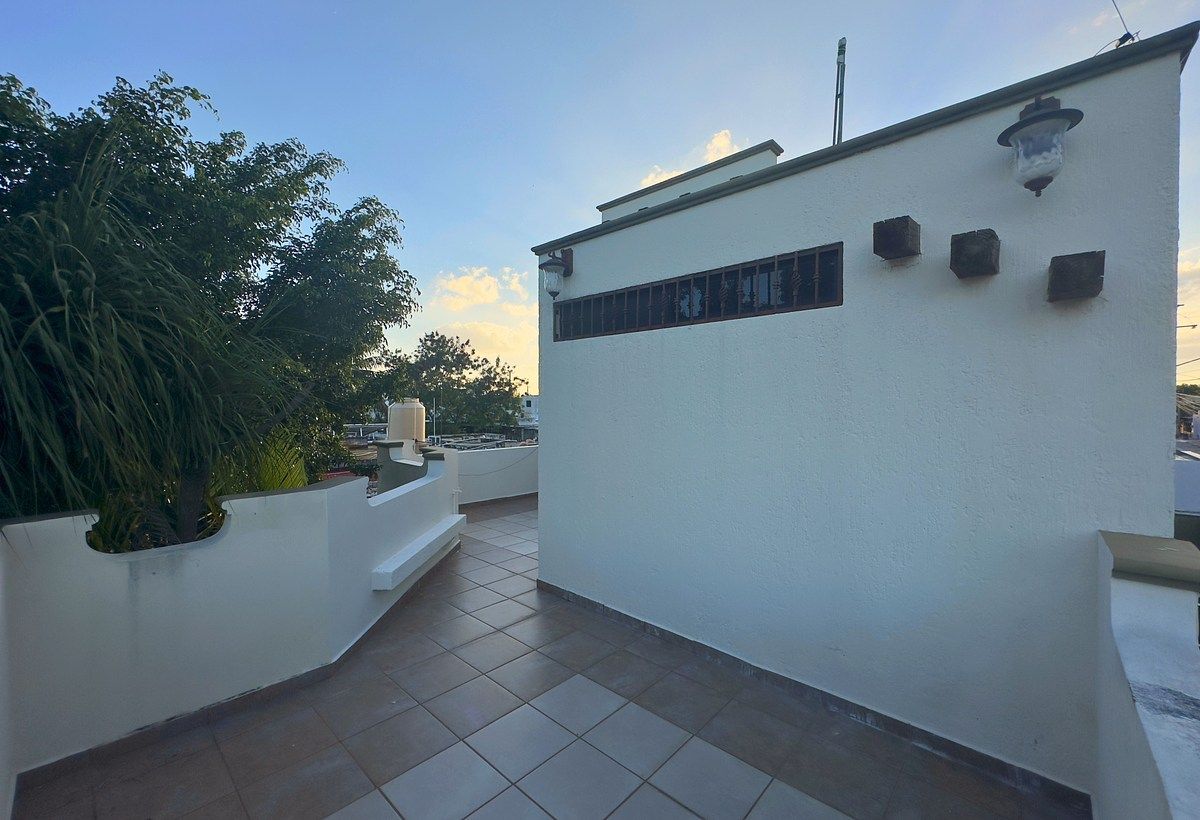 27 de 28: Terraza Planta Alta
