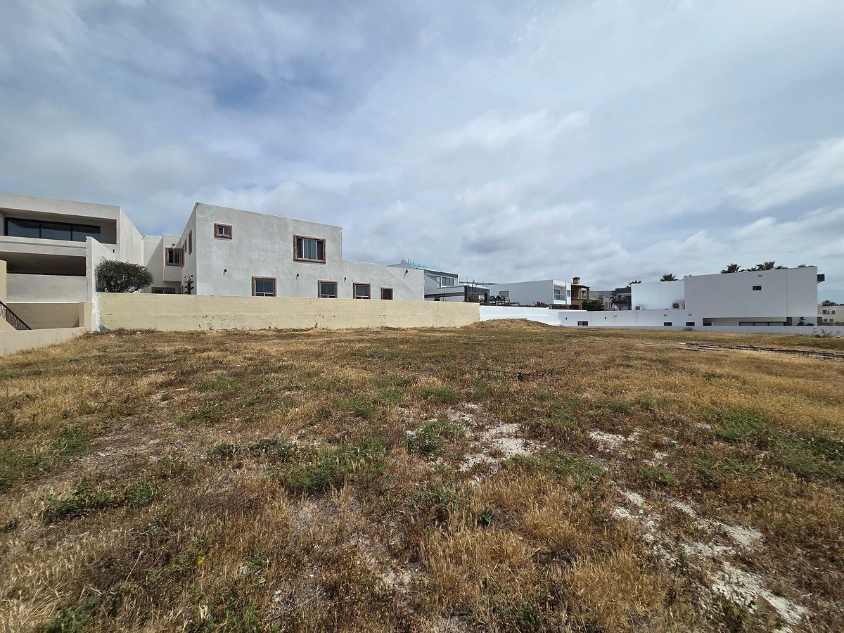 3 de 7: 800m² elevados