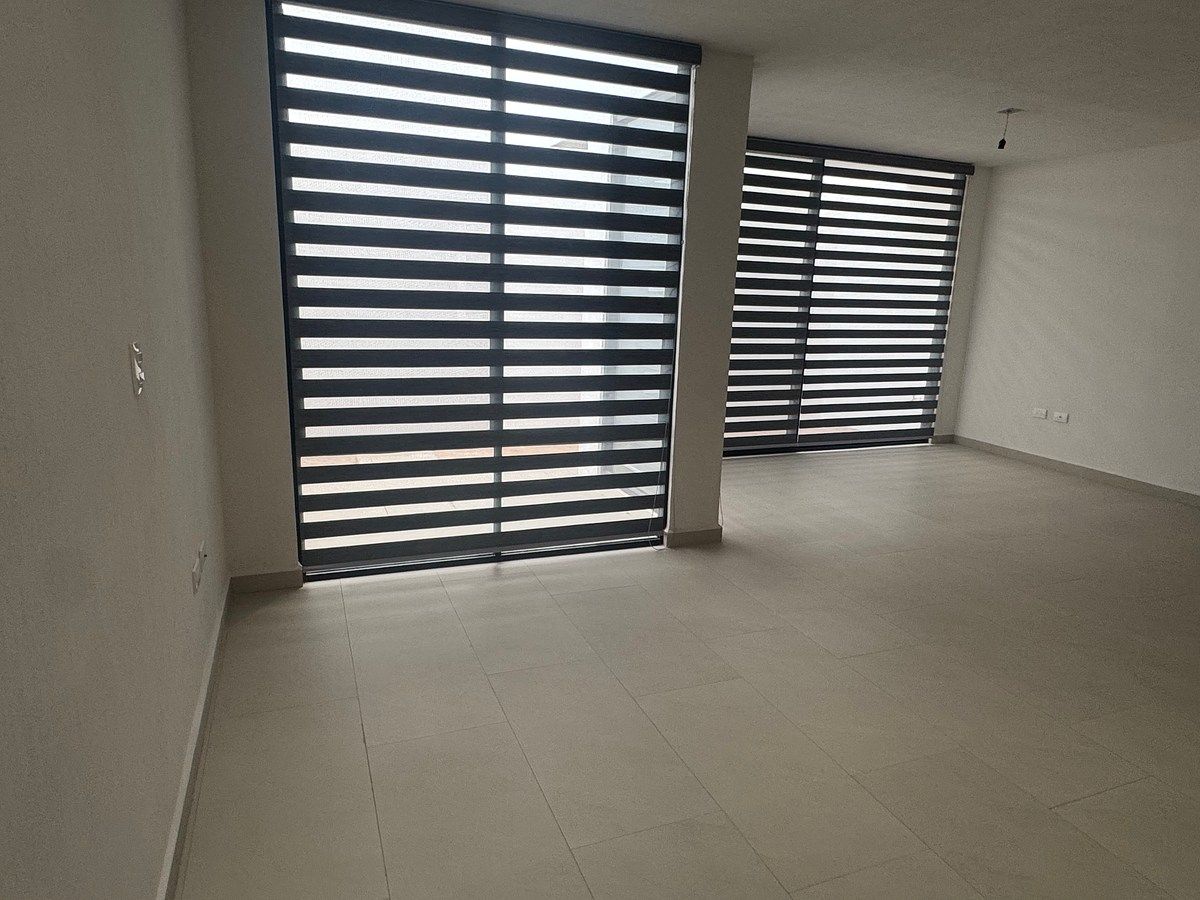 7 of 34: Sala-Comedor