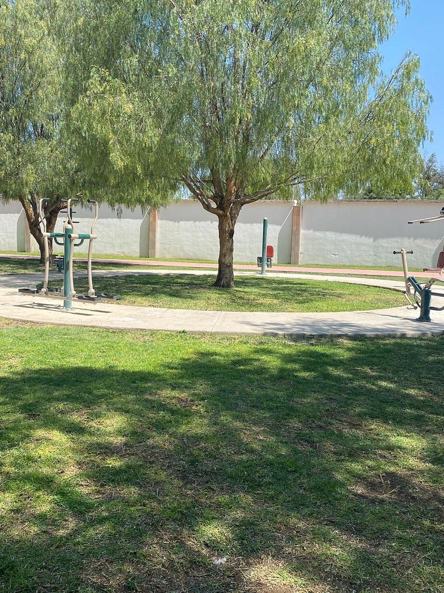 30 of 34: Juegos infantiles