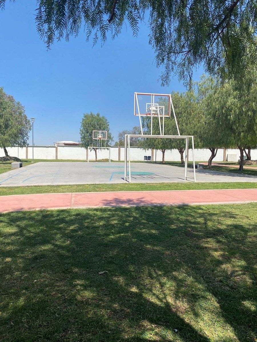 32 of 34: Cancha de bascket ball