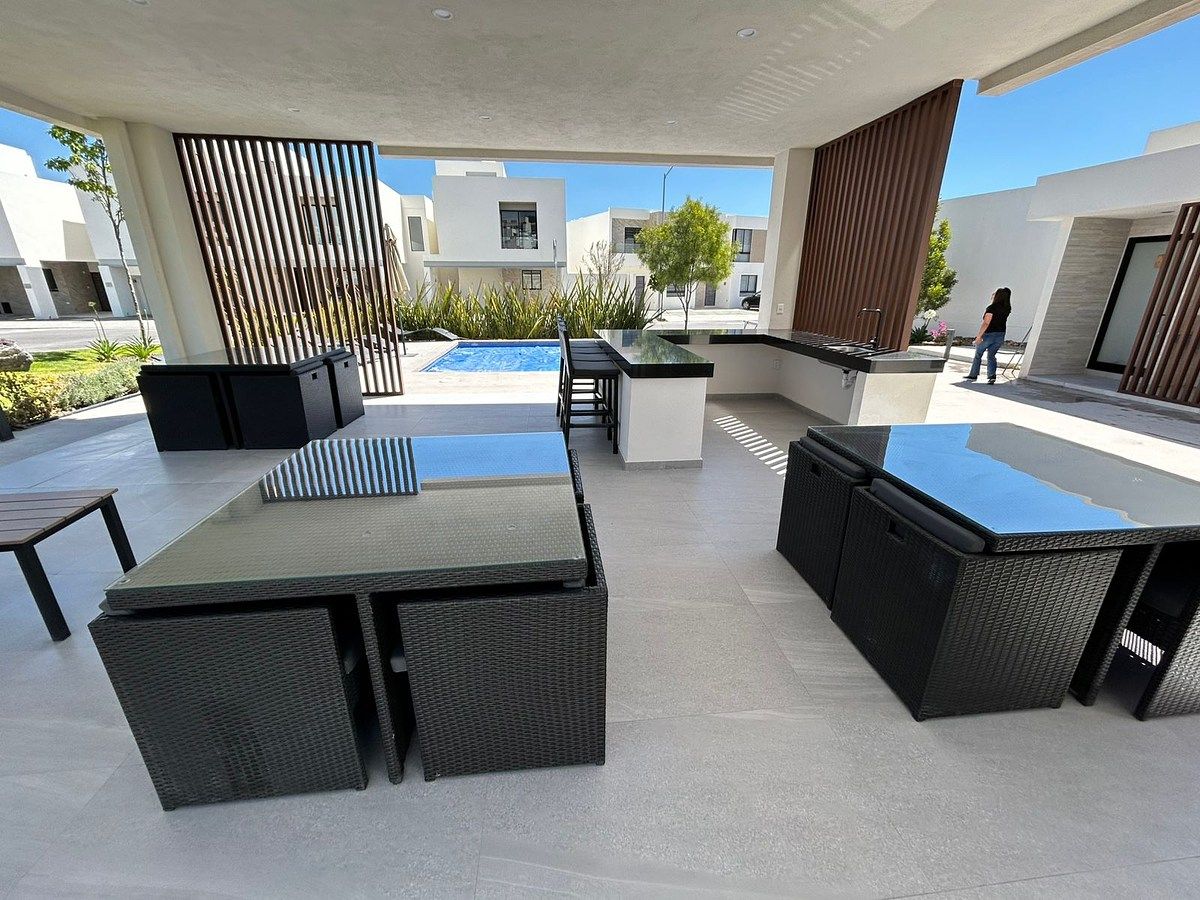 9 of 11: area de eventos abierta