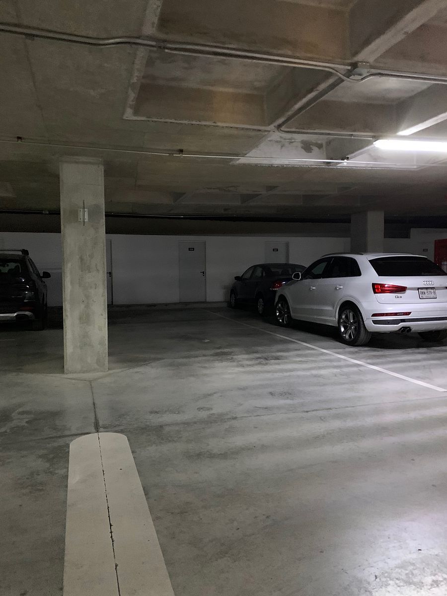 3 de 15: Estacionamiento en pila