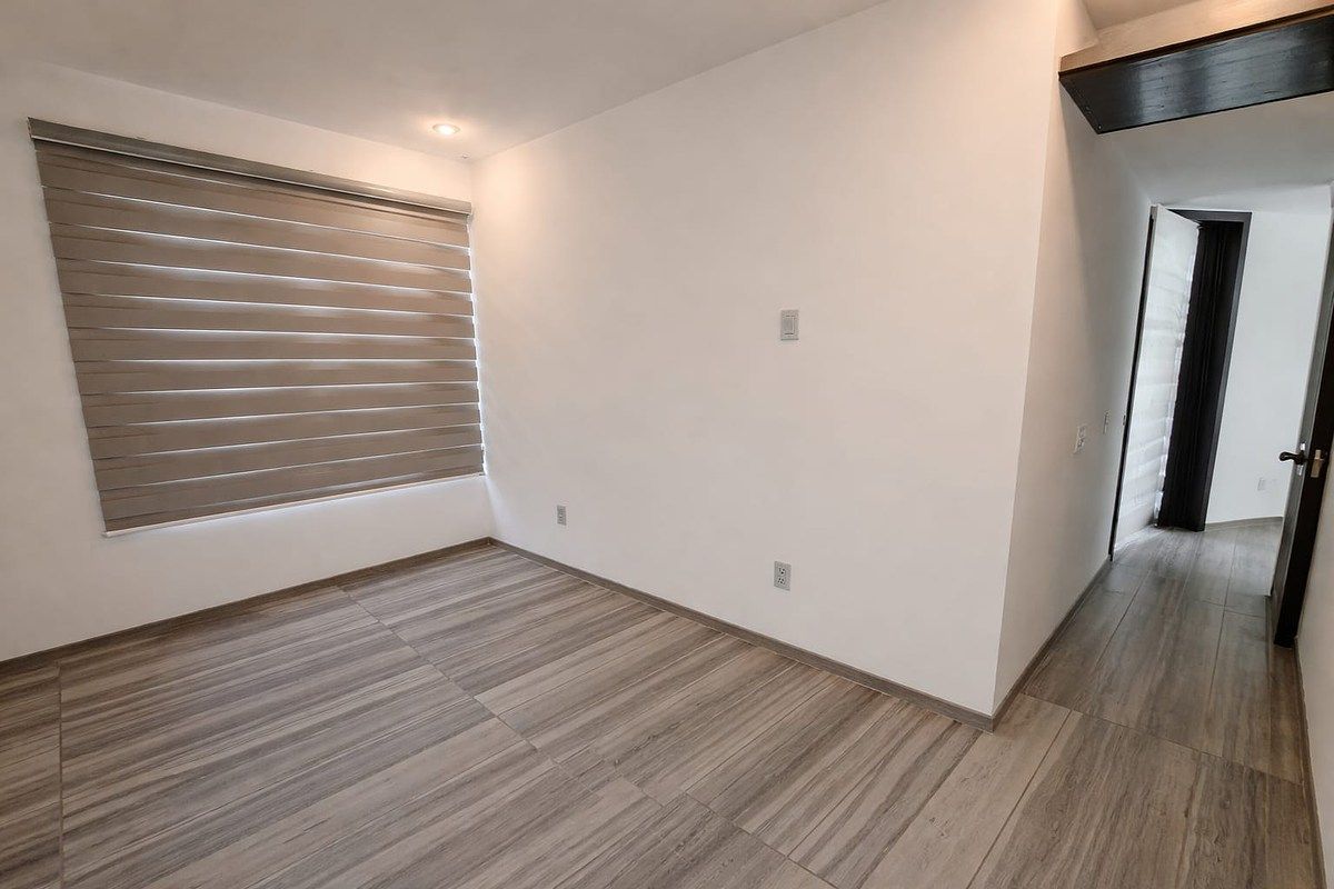 10 de 16: 2NDA RECÁMARA