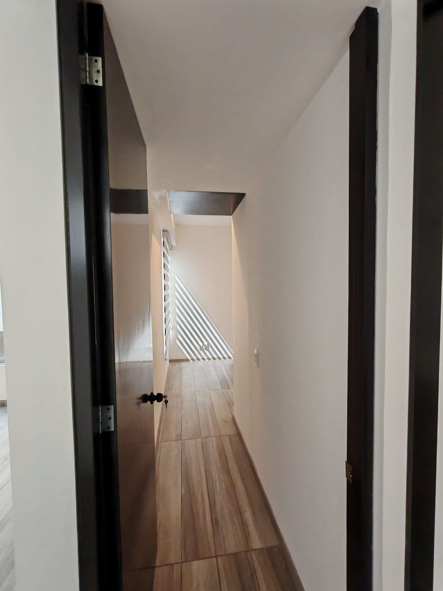 8 de 16: 2NDA RECÁMARA