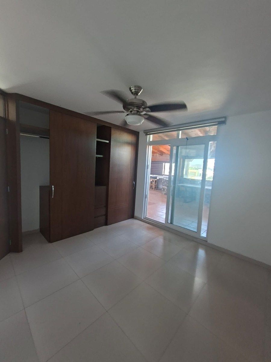 14 de 26: recamara secundaria plata alta