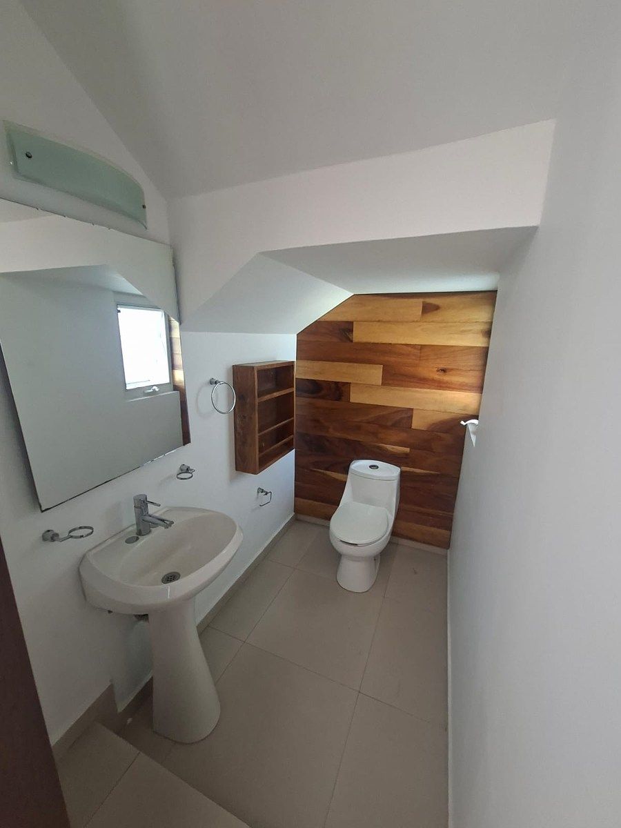 7 de 26: baño ingreso