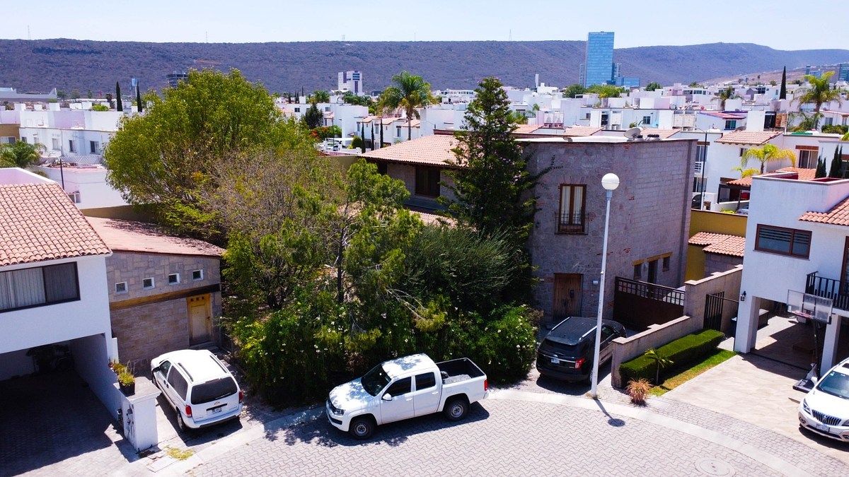 21 de 27: Propiedad Completa