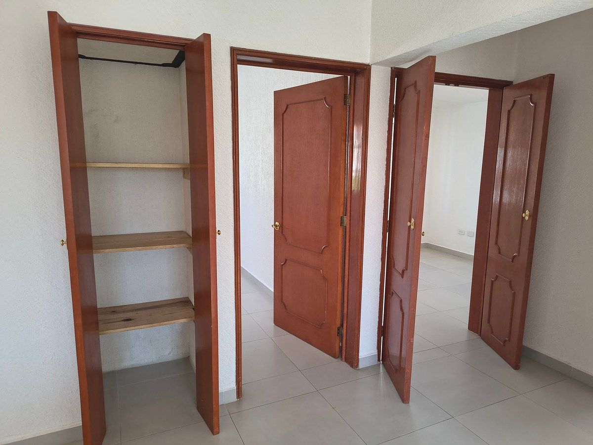 6 of 15: recamara secundaria