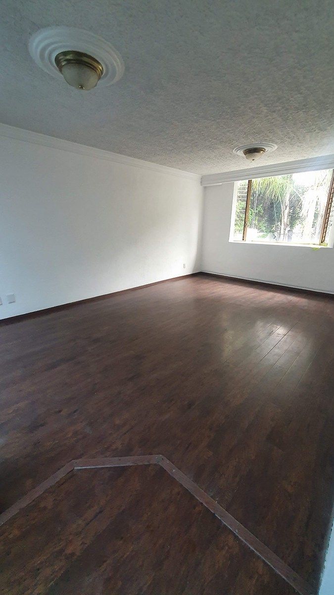 11 de 26: Estar de TV.