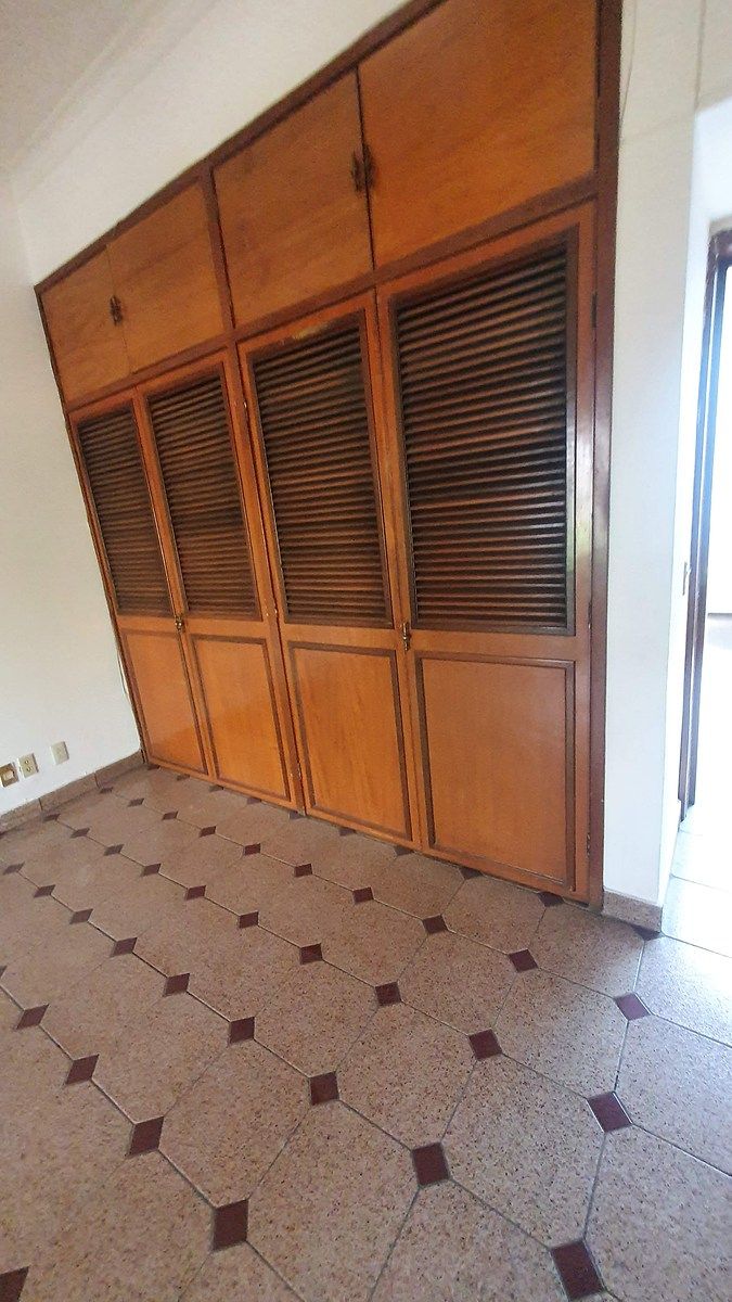 13 de 26: Amplio closet con maletero, de recamara secundaria 3.