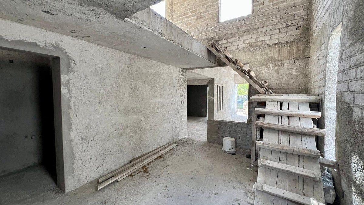 12 de 18: Recibidor doble altura