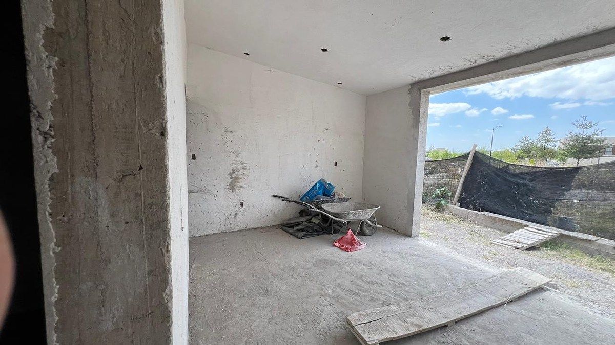 5 de 18: Recamara PB hacia Jardín