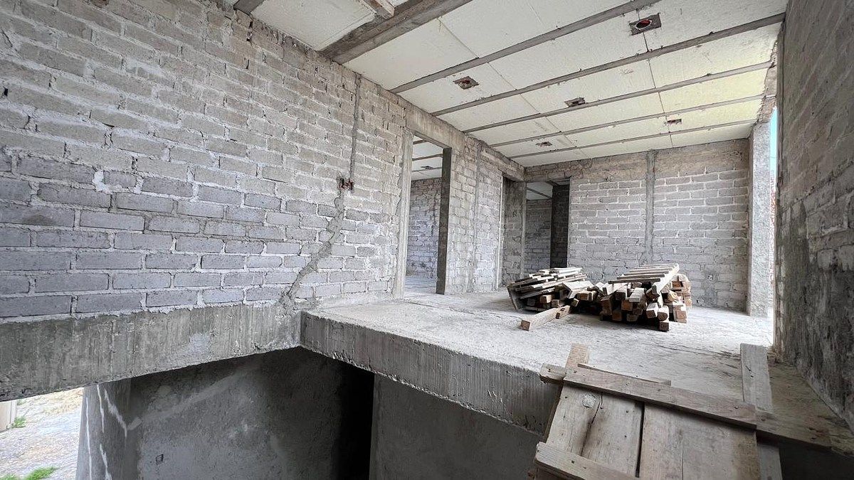 14 de 18: Escalera  hacia Recamaras PA