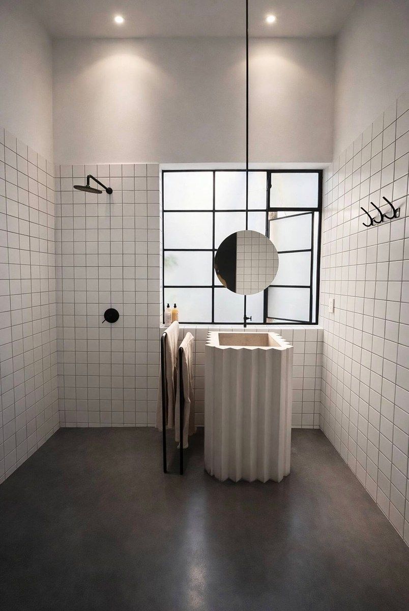 41 de 44: Medio baño planta baja