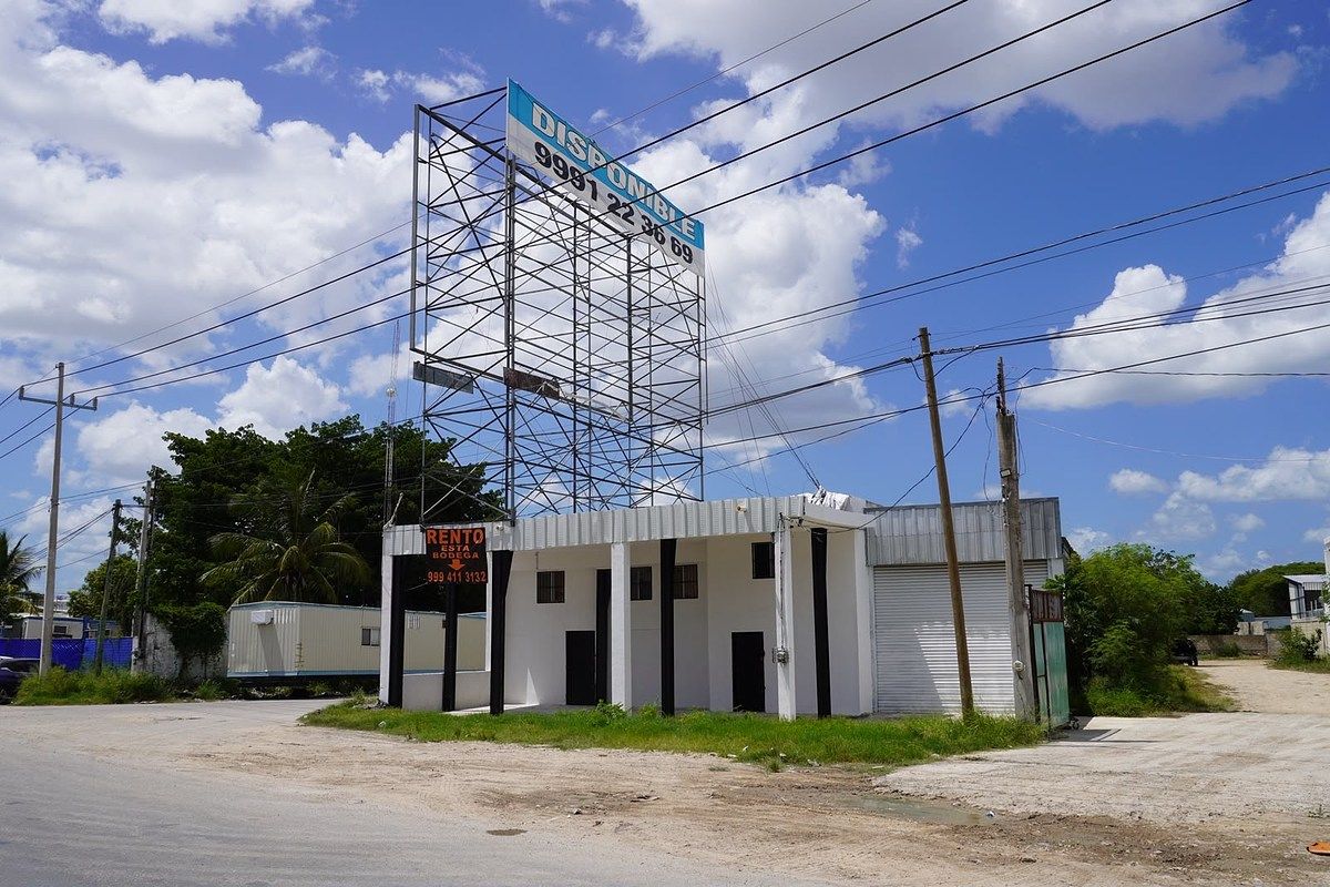 Bodega en carretera Cancún - Mérida (Kanasin), foto 1 de 11