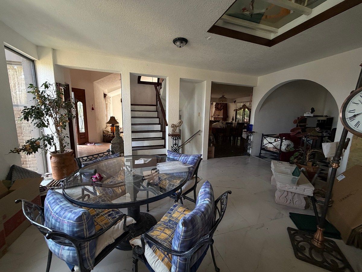 7 of 18: Antecomedor