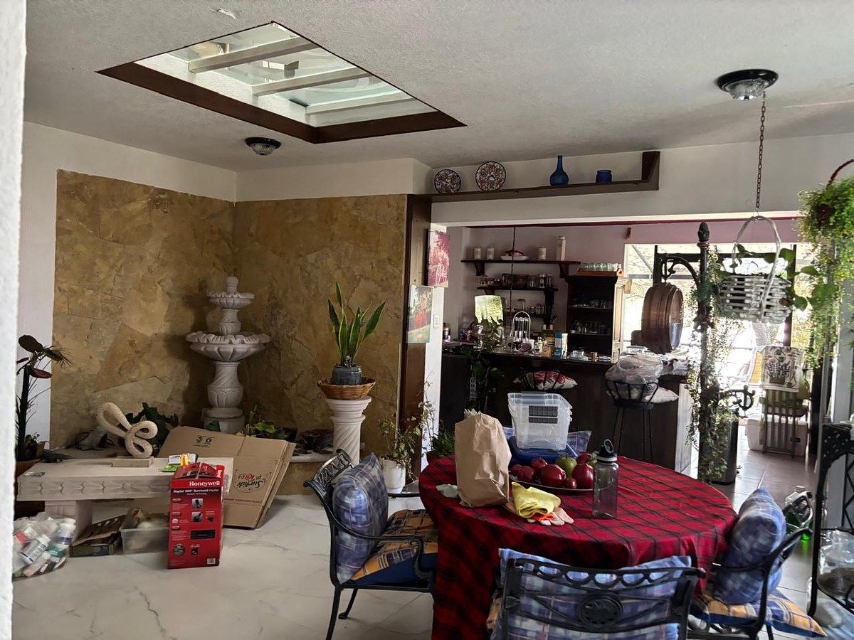 16 of 18: Antecomedor y cocina