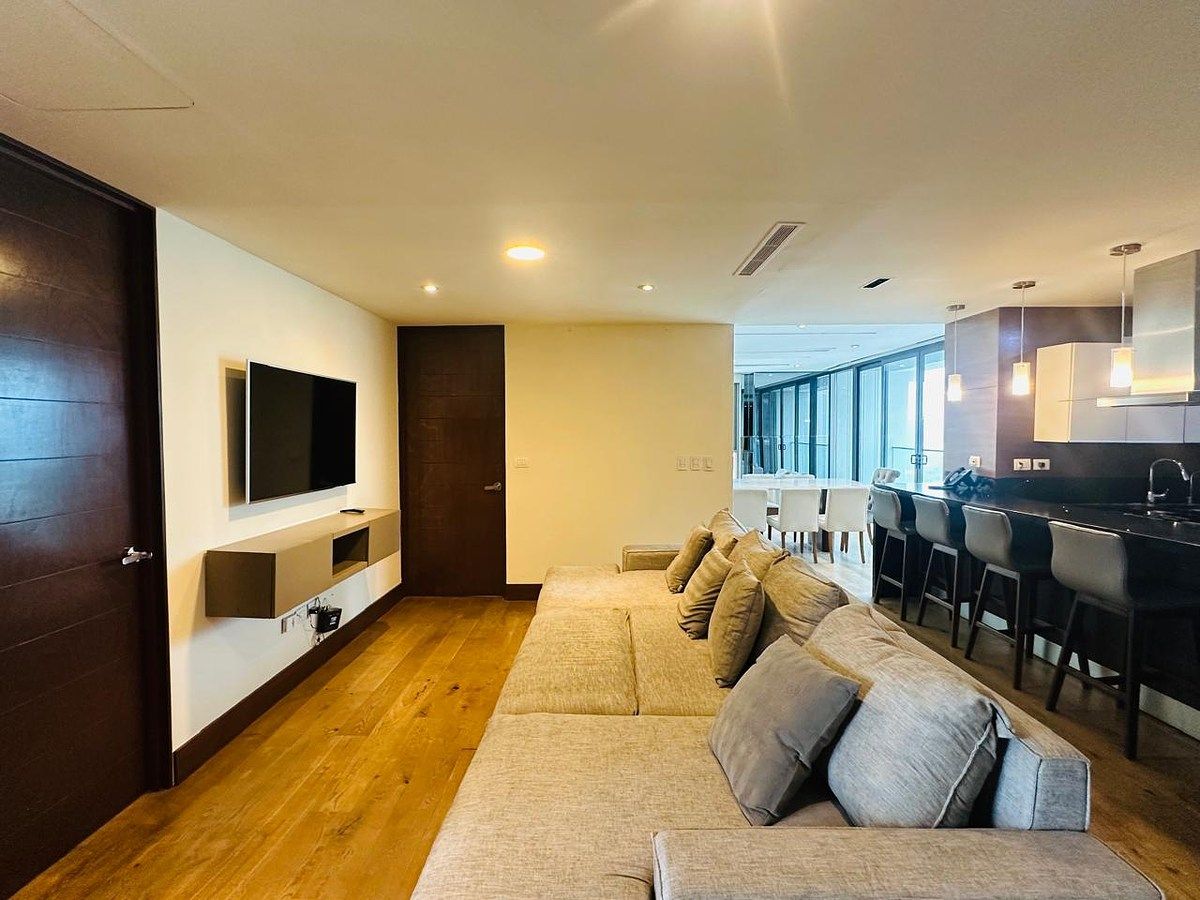 8 de 23: Estancia TV