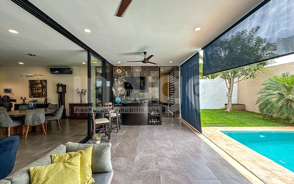 18 de 50: Terraza Posterior Techada