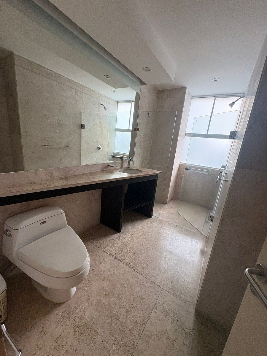 10 de 13: baño de recámaras secundarias